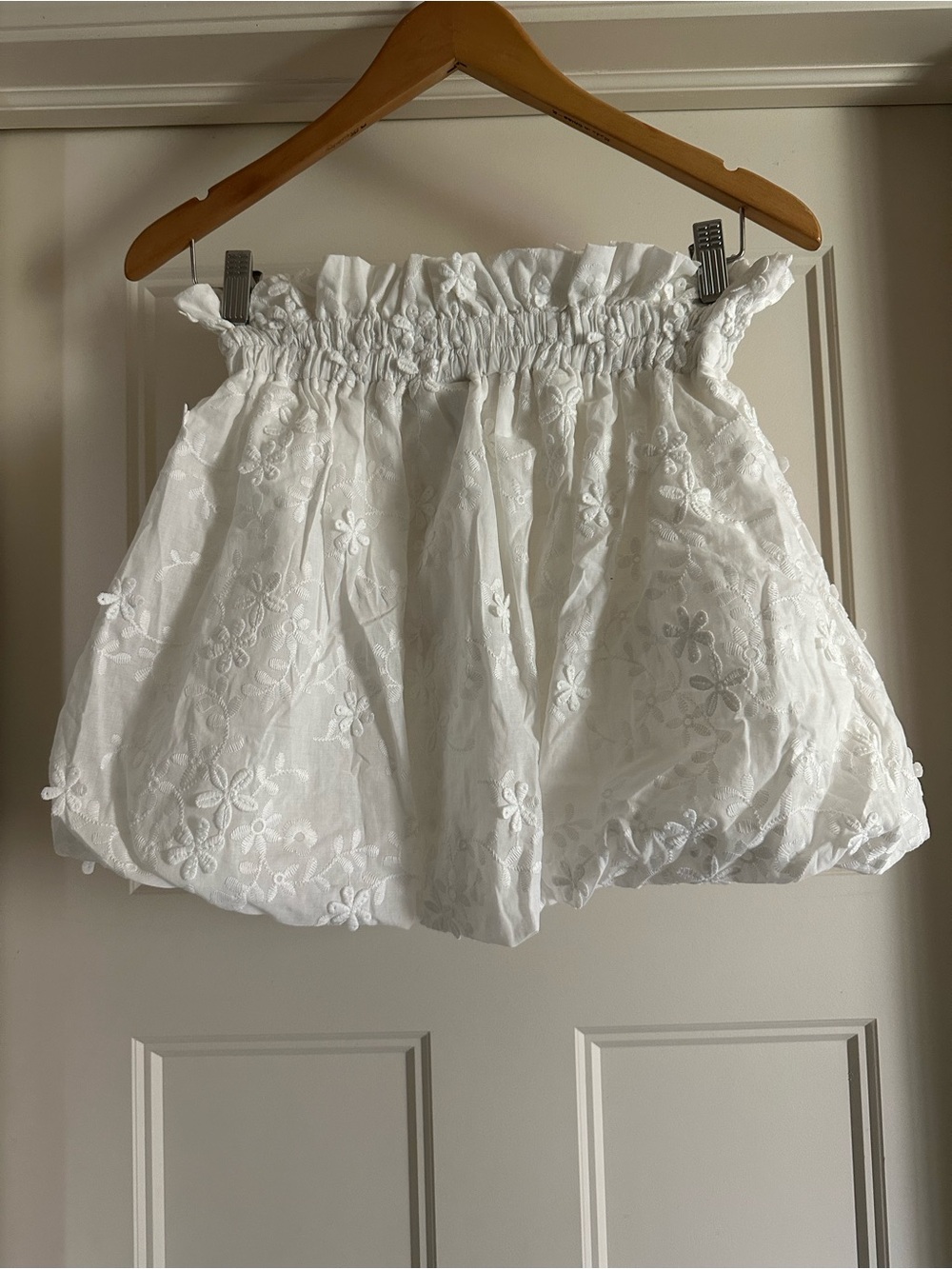 Agua Bendita White Embroidered Ruffled Skirt